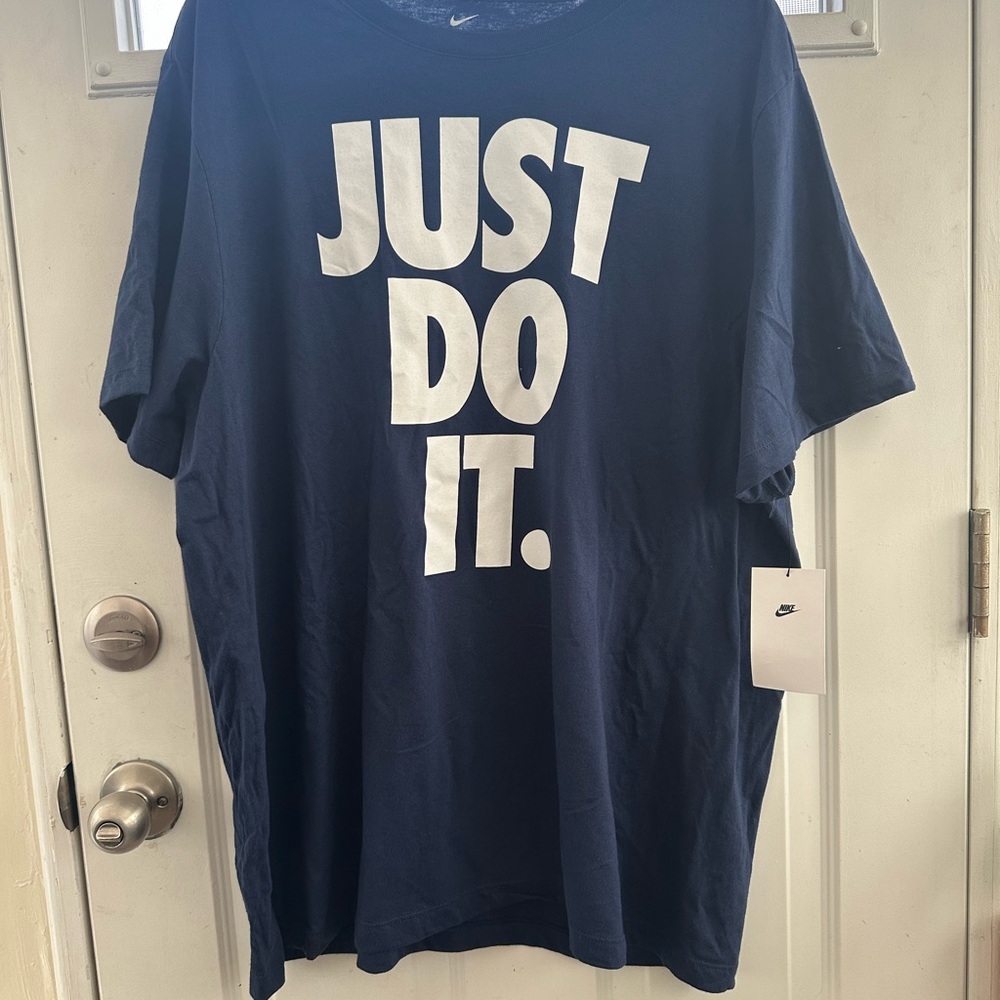 Nike Men’s Navy "Just Do It." Graphic T-Shirt
